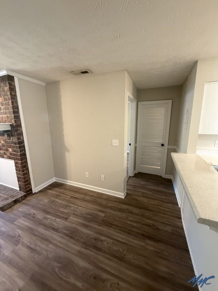 1248 Hamilton Dr - Photo 7 of 12