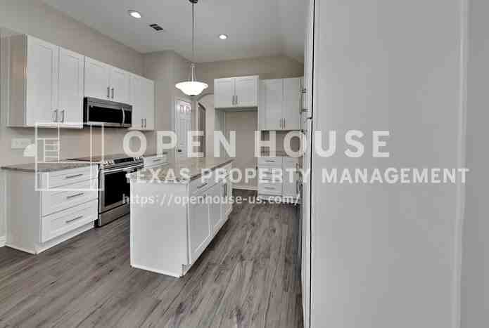 7009 Inglenook Dr - Photo 7 of 20