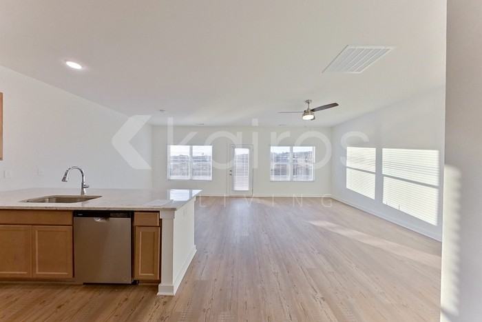 6137 Taramore Ln Nw - Photo 2 of 22