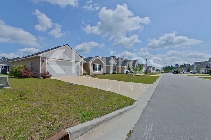 15 Red Oak Dr - Photo 2 of 26