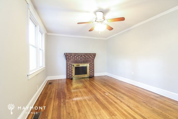608 S Fairfield Rd - Photo 4 of 15