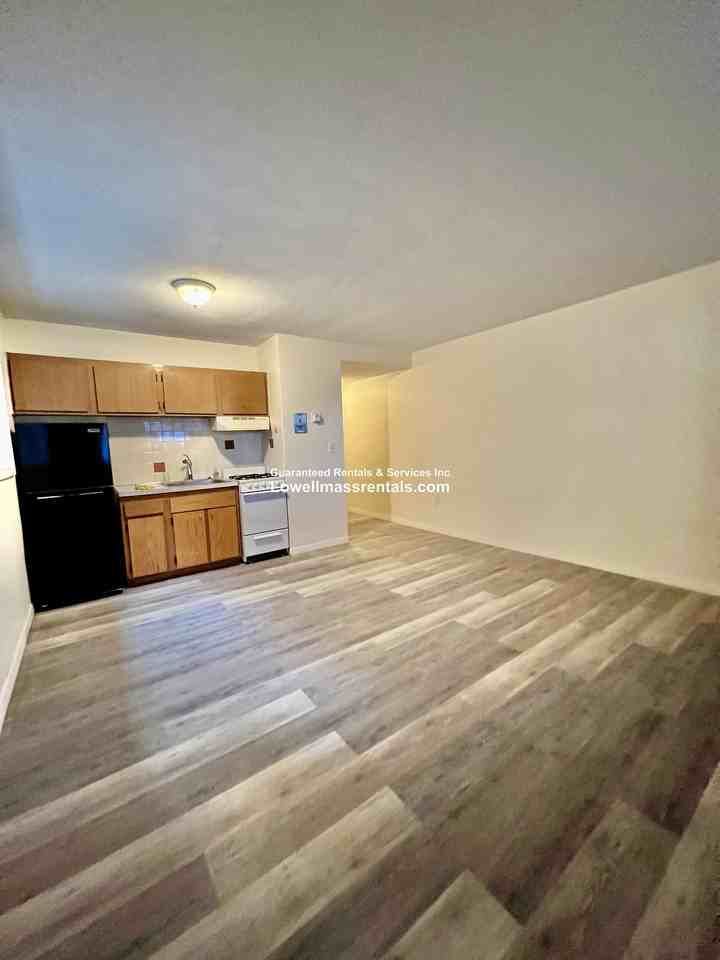 238 Chelsea St #7 - Photo 2 of 6