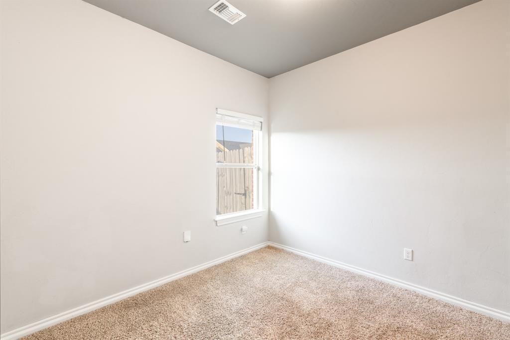 1029 Sw 91st St - Photo 4 of 16