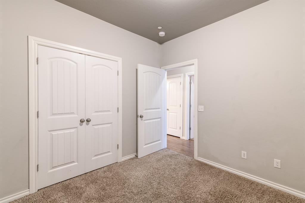 1029 Sw 91st St - Photo 5 of 16