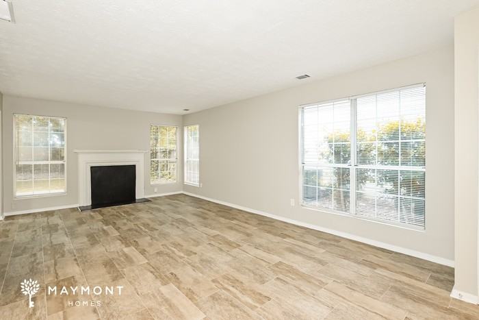 3131 Linden Dr - Photo 5 of 15