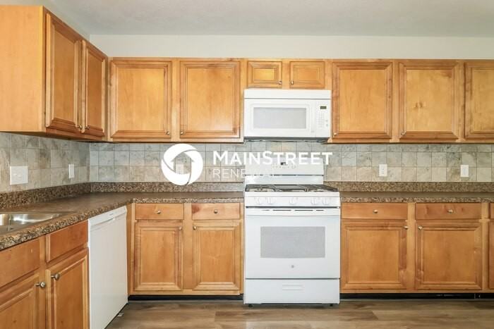 1430 Great Easton Ln - Photo 5 of 16