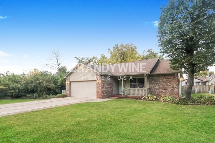 7536 S Katherine Dr - Photo 2 of 20