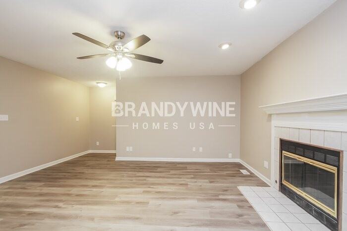7536 S Katherine Dr - Photo 4 of 20