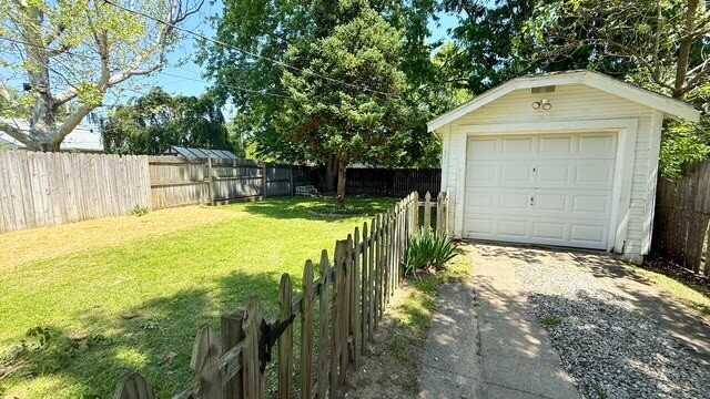 1421 N Colorado Ave - Photo 2 of 18