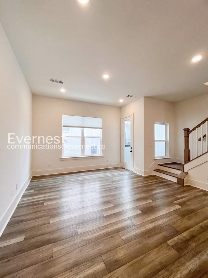 206 N 9th St #D - Photo 7 of 42