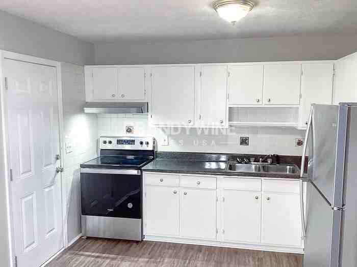 1357 Heather Cir - Photo 7 of 29