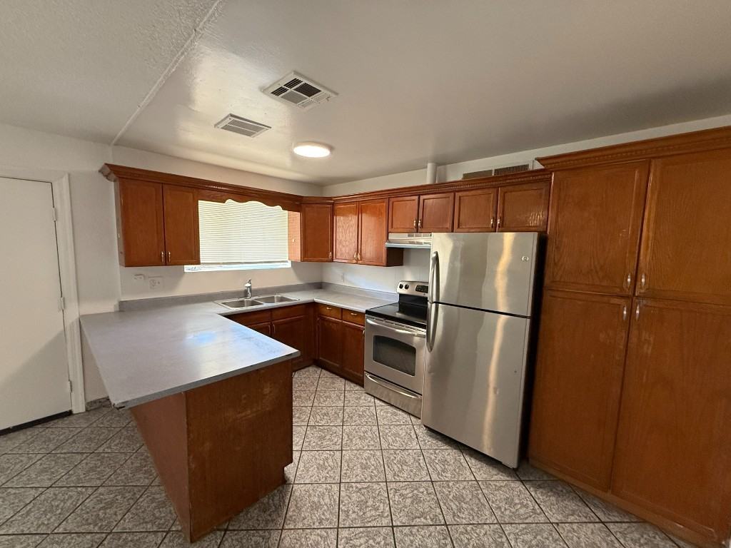 5359 W Osborn Rd - Photo 3 of 20