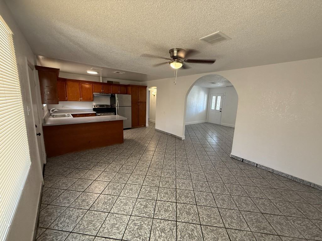 5359 W Osborn Rd - Photo 4 of 20