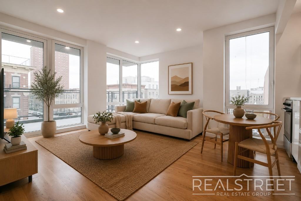 63 Lewis Ave #4E