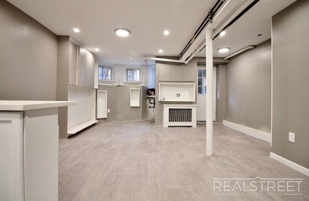 670 Eastern Pkwy - Photo 3 of 14