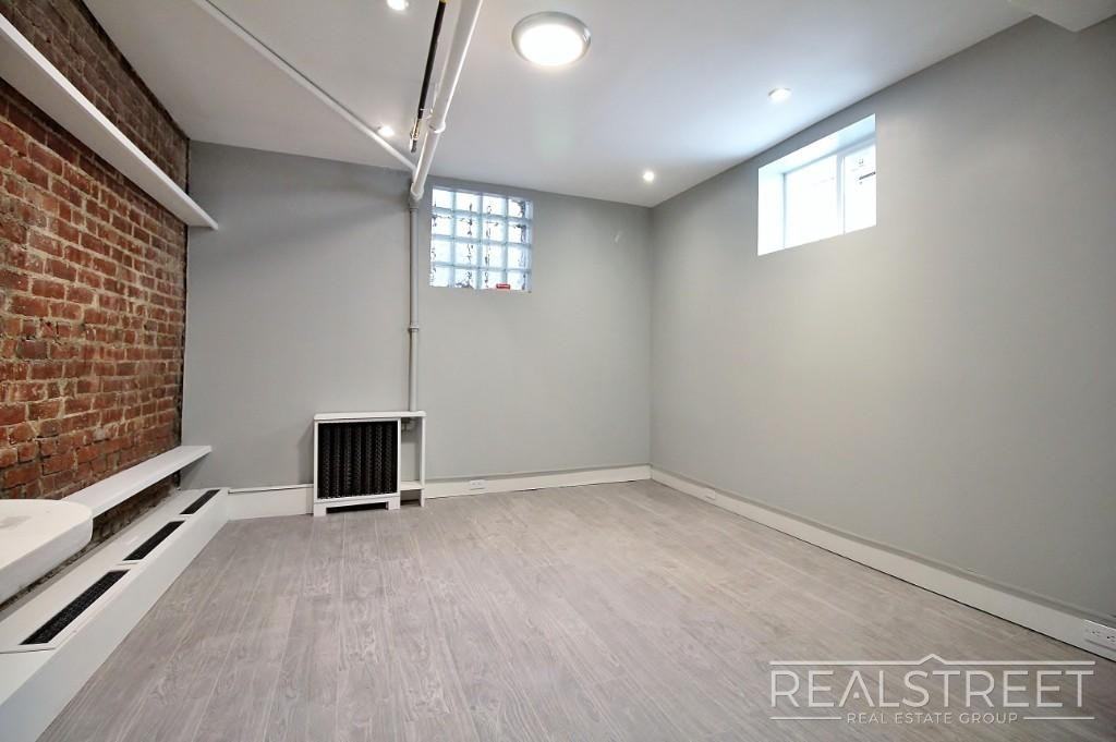 670 Eastern Pkwy - Photo 6 of 14