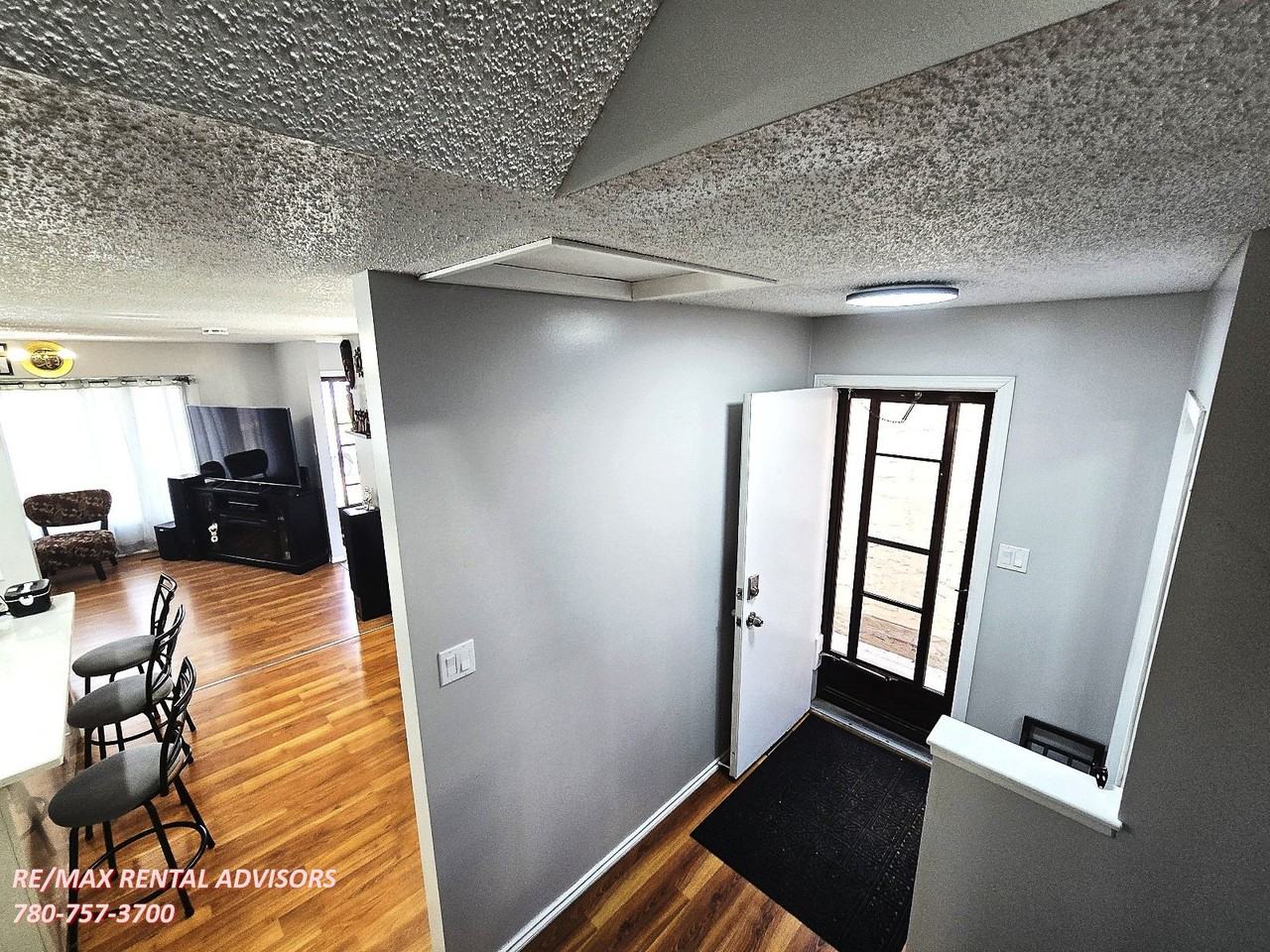 8309 158 Ave Nw - Photo 7 of 17