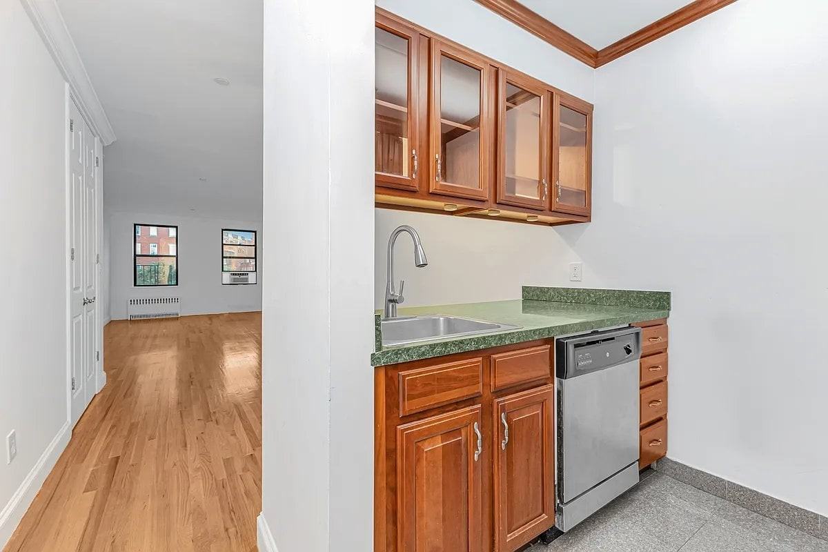2294 Frederick Douglass Blvd #3C - Photo 2 of 5