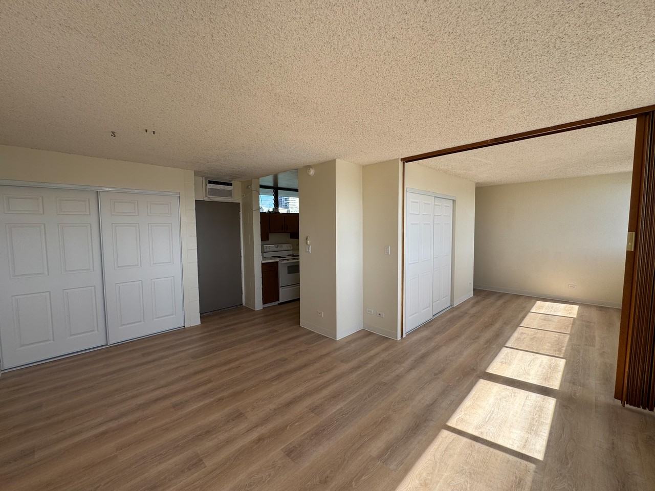 1040 Kinau St #1 - Photo 5 of 8