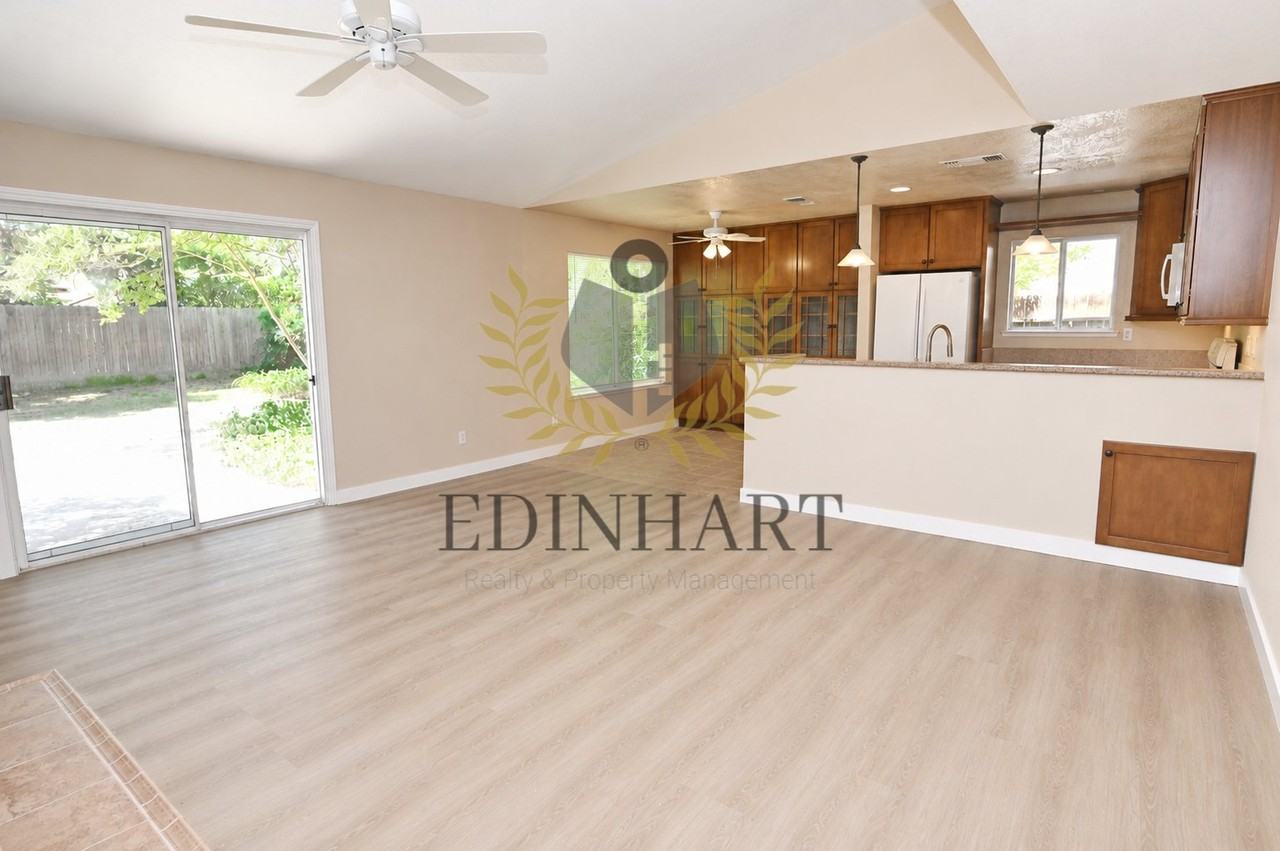 6353 N Brix Ave #1 - Photo 3 of 31