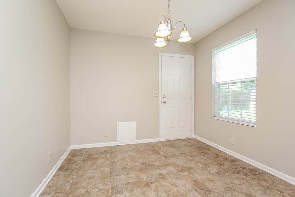 1440 Westview Dr - Photo 6 of 25