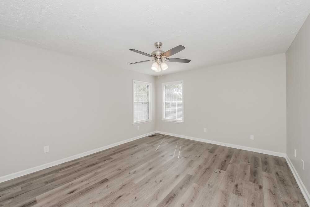 140 Jones Mill Rd - Photo 6 of 16