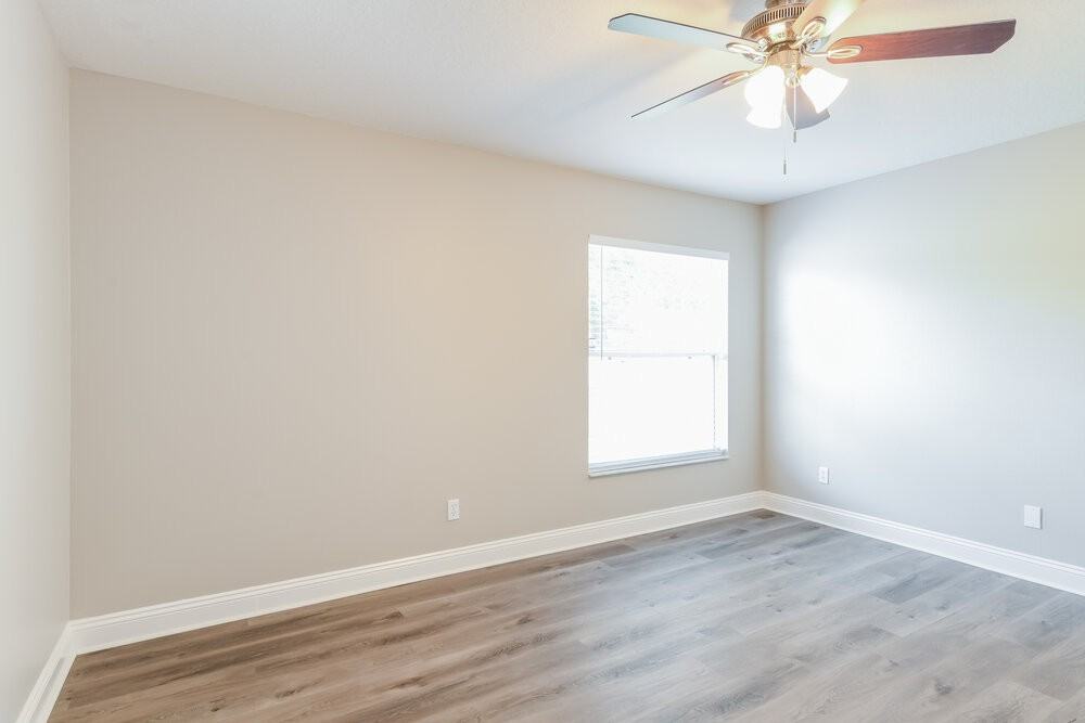 13449 Silverleaf Cir - Photo 6 of 16