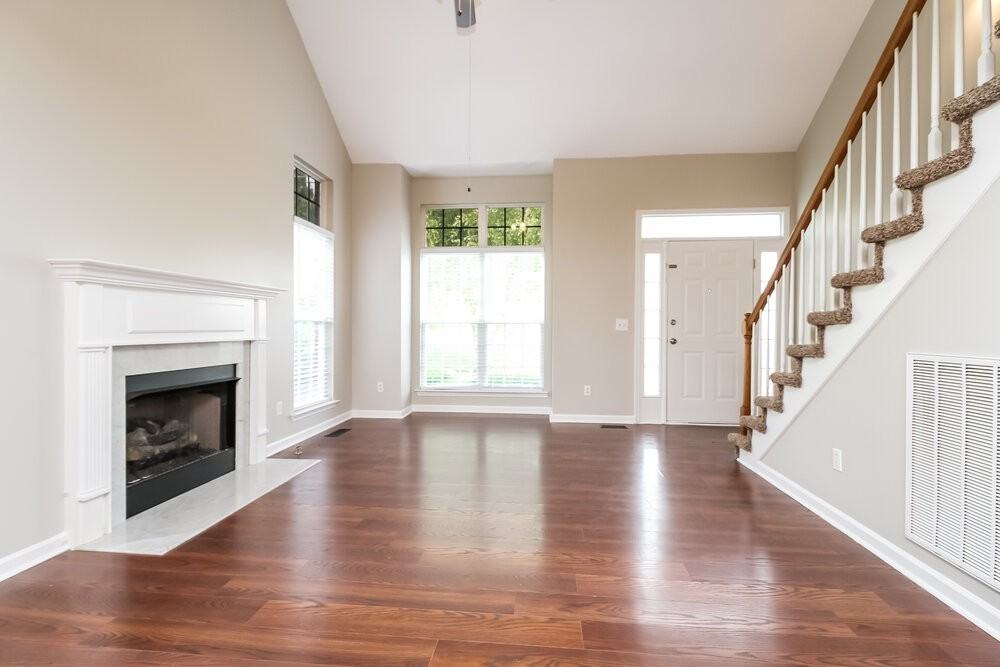 131 E Braxton Ln - Photo 5 of 17