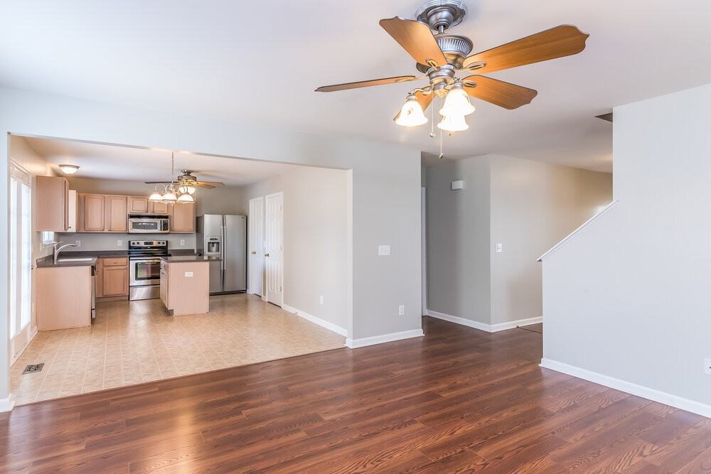 209 Briarcotes Cir - Photo 3 of 16