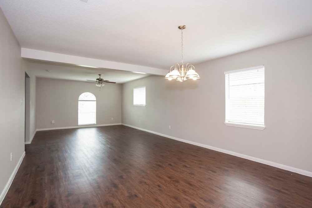 1817 Wren Dr - Photo 4 of 22