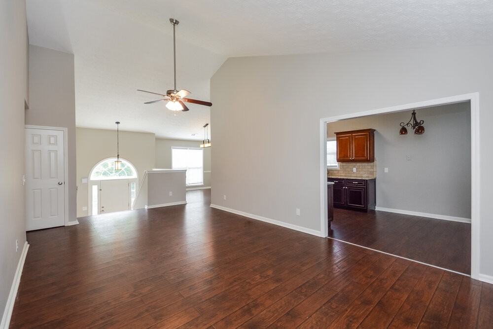 3390 Wrenwood Ct - Photo 5 of 17