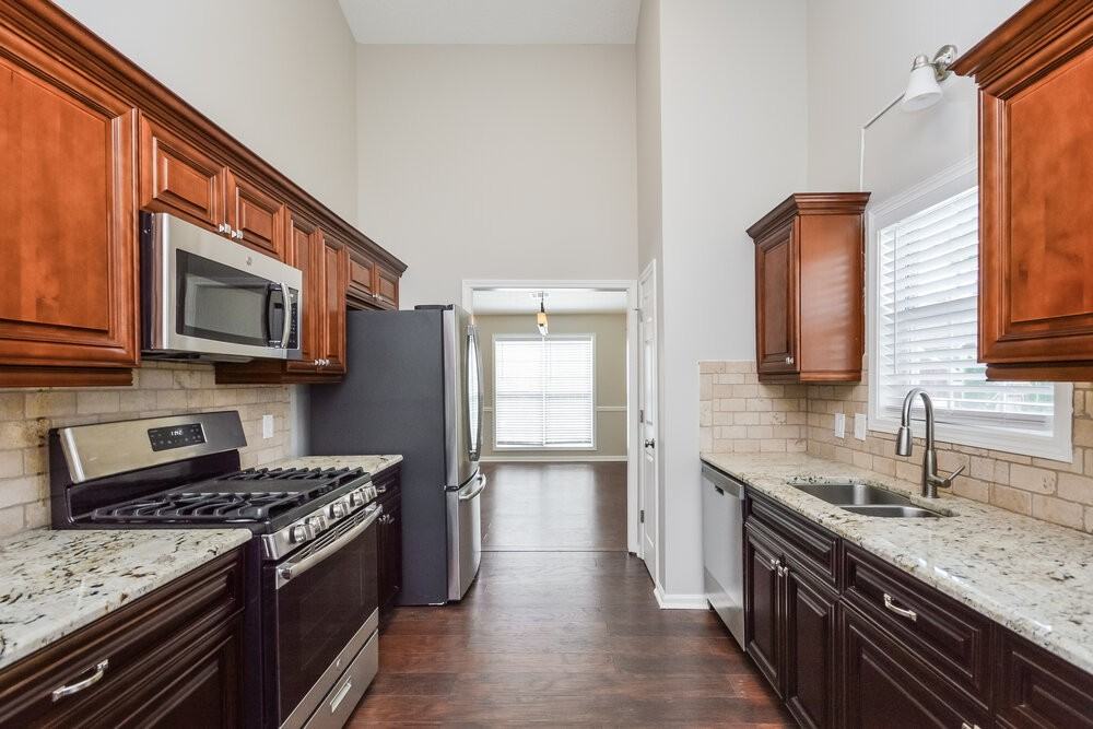3390 Wrenwood Ct - Photo 7 of 17