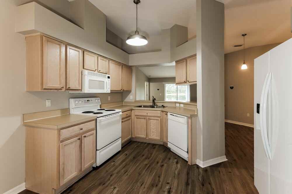 6415 Buckhead Ct - Photo 6 of 16