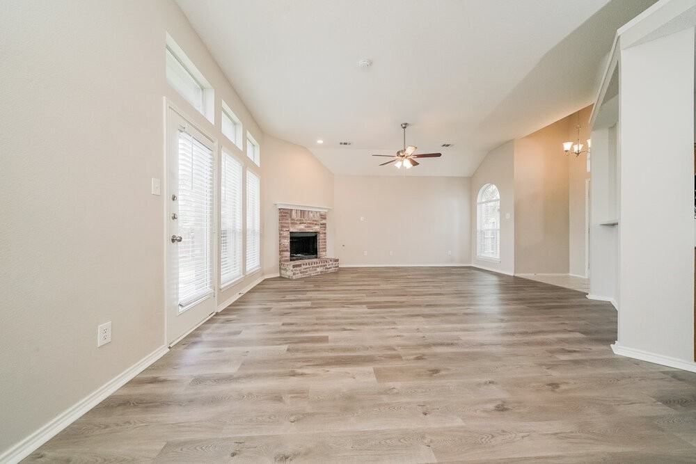 1705 Green Terrace Dr - Photo 3 of 16