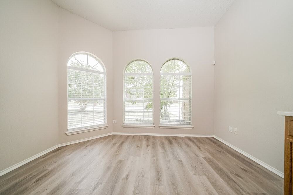 1705 Green Terrace Dr - Photo 6 of 16