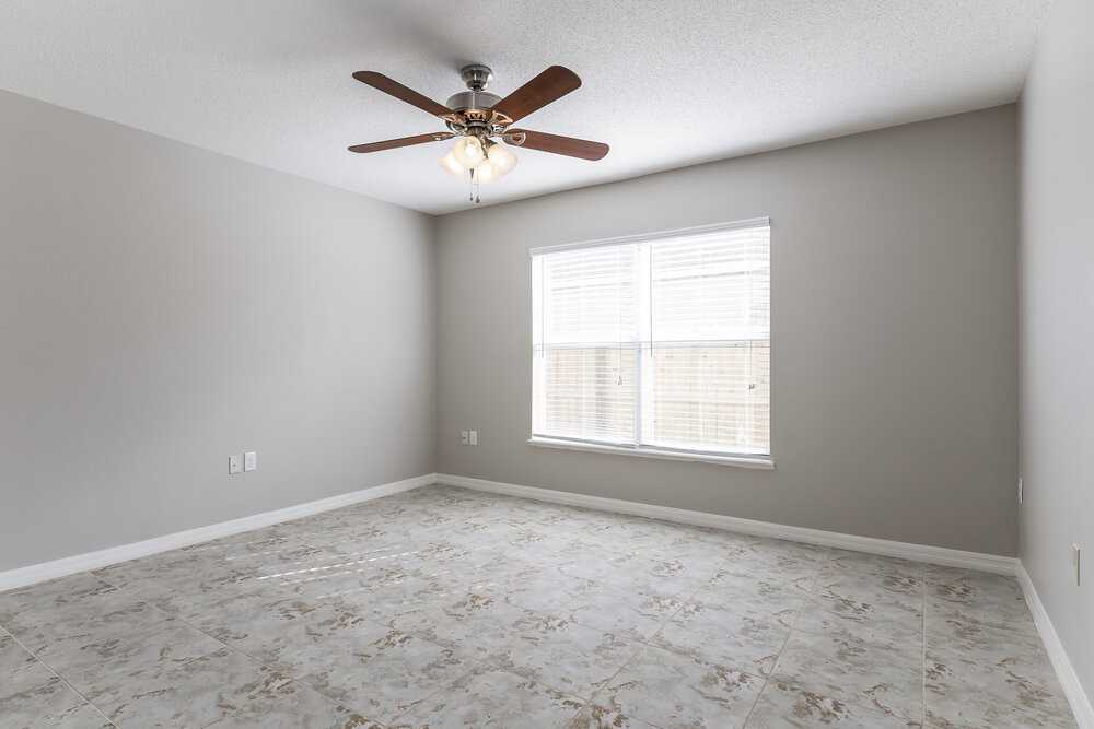 2902 Elbib Dr - Photo 3 of 15