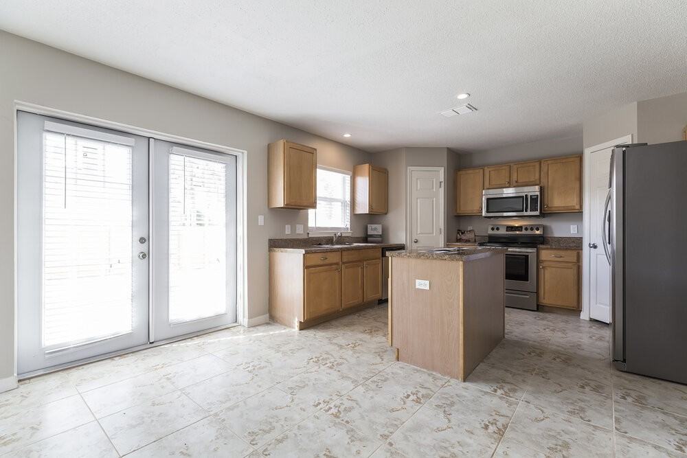 2902 Elbib Dr - Photo 5 of 15