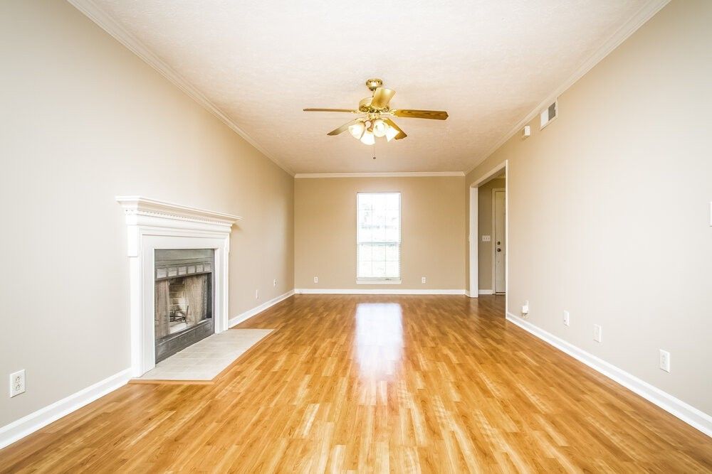 1215 Cedarbend Dr - Photo 2 of 13