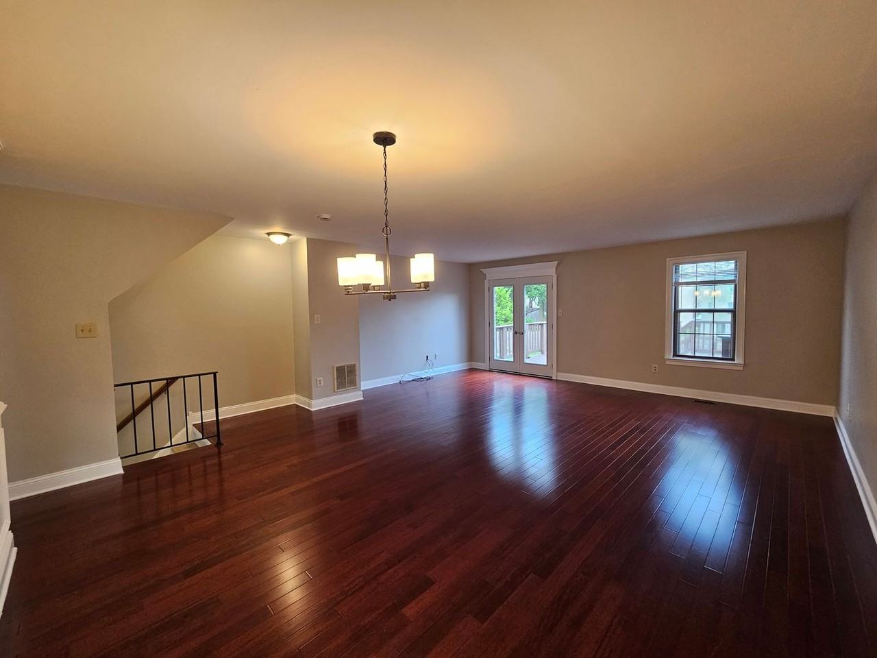 460 Vera Cir - Photo 3 of 29