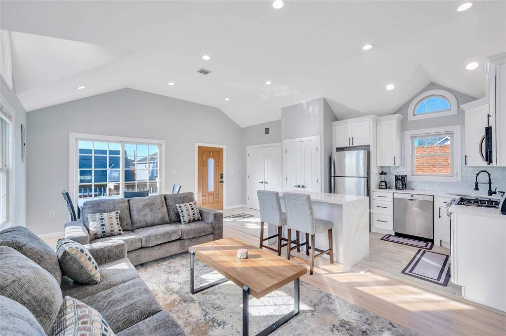 68 Brookline Avenue #2 - Photo 6 of 17