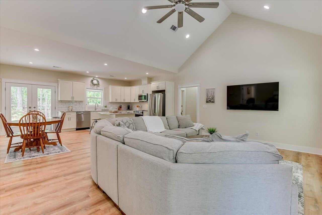 272 Old Barnwell Rd - Photo 3 of 26