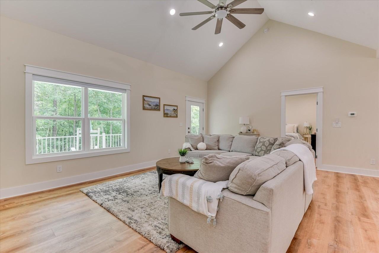 272 Old Barnwell Rd - Photo 5 of 26
