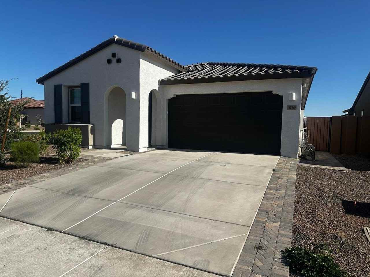 3269 E Baler Dr - Photo 3 of 50