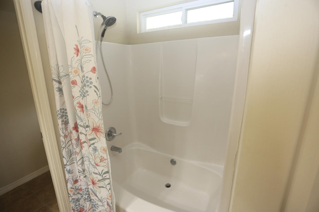 594 Hunters Ridge Rd - Photo 4 of 12