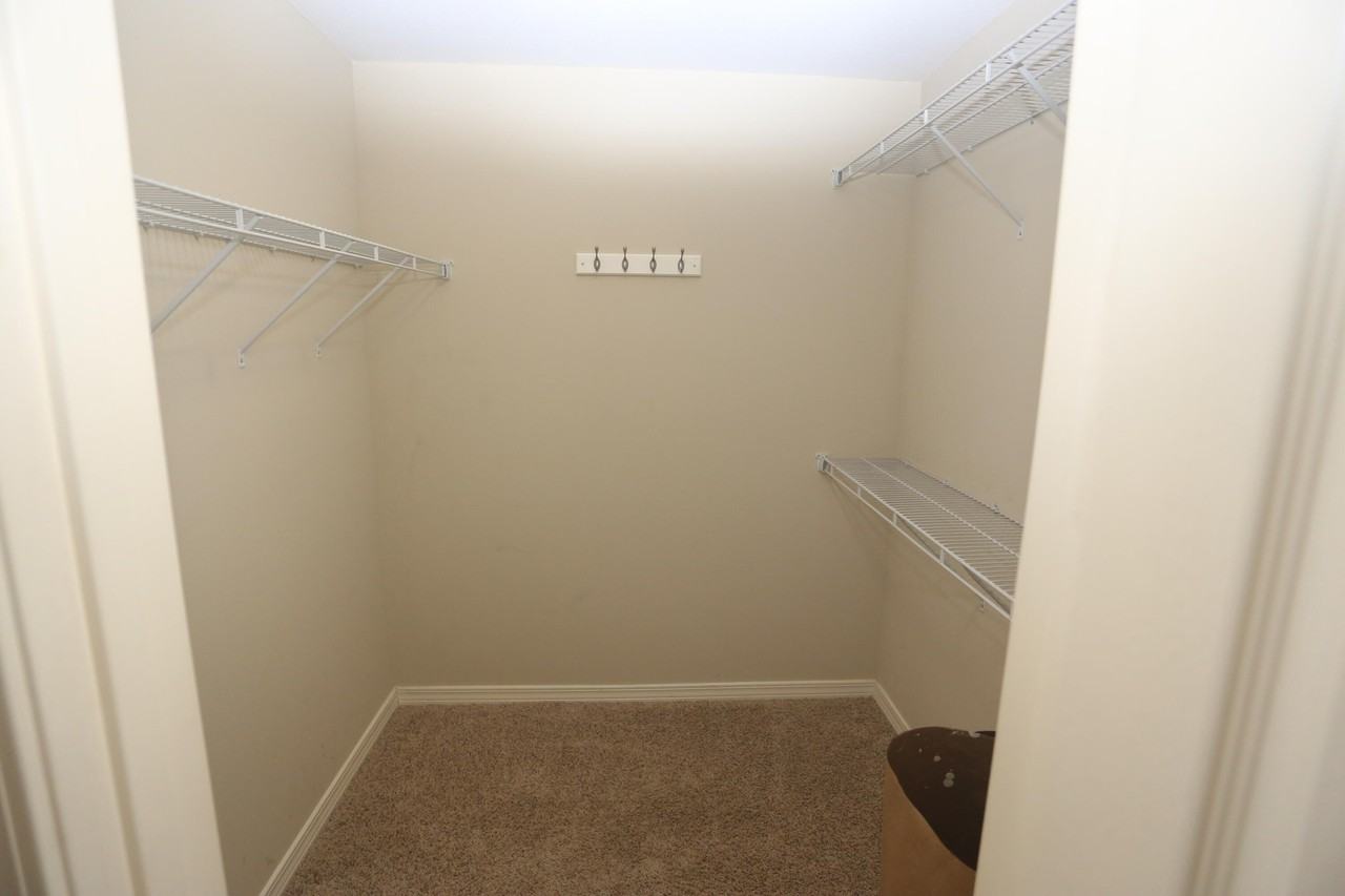594 Hunters Ridge Rd - Photo 7 of 12