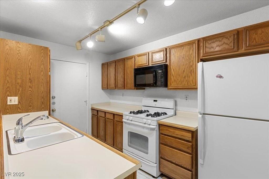 2623 S Durango Dr #102 - Photo 2 of 28