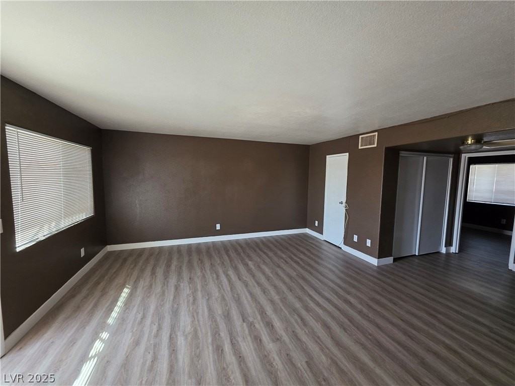 5165 Glendale Ave #B - Photo 5 of 48