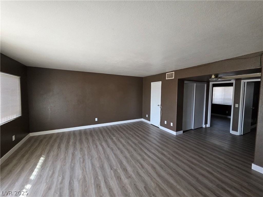 5165 Glendale Ave #B - Photo 6 of 48
