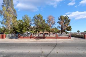 featured image of 724 N Fogg St