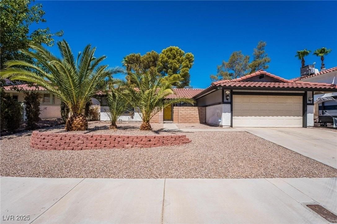 7439 Trudy Ln - Photo 2 of 50